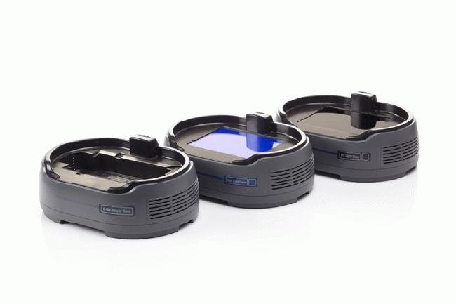 The E-Gel® Imager comes with a choice of one of three exchangeable bases : UV-Base, Blue Light Base, and an E-Gel iBase Adaptor Base.